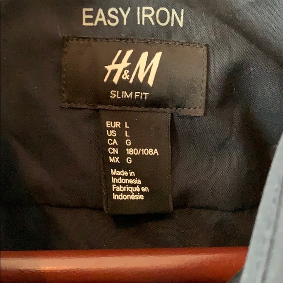 H&M Easy Iron Dress Shirt - Picture 2 of 3